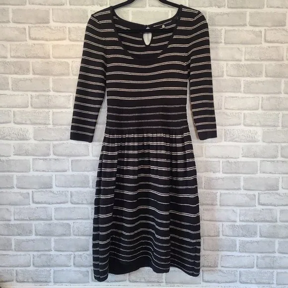 Anthropologie Knitted And Knotted Elodie Black White Sweater Dress SZ Medium Anthropologie Knitted And Knotted Elodie Black White Sweater Dress SZ Medium